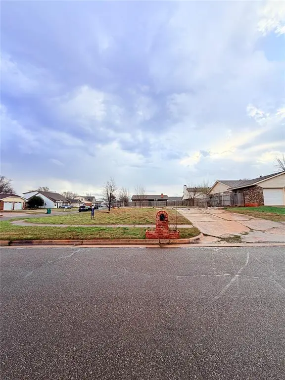 4900 Beacon Hill RD, Oklahoma City, OK 73135
