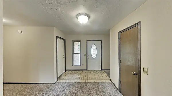 3905 Regatta RD, Yukon, OK 73099