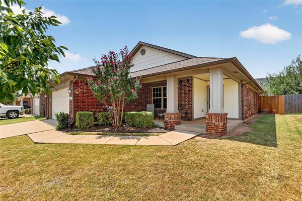 18205 Viento DR, Edmond, OK 73012