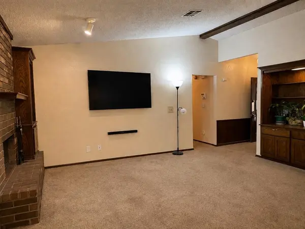 1828 David TER, Oklahoma City, OK 73141
