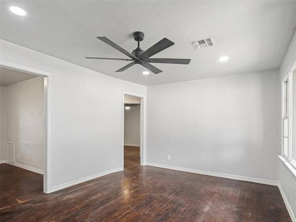 1607 Oxford WAY, Oklahoma City, OK 73120