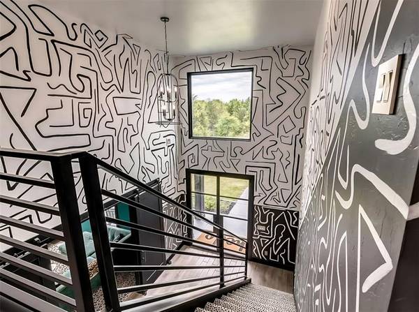 2445 Sandplum LN, Goldsby, OK 73093