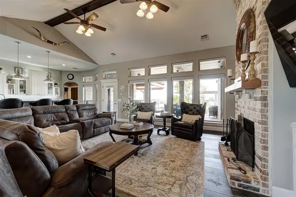 298 N Aspen DR, Blanchard, OK 73010