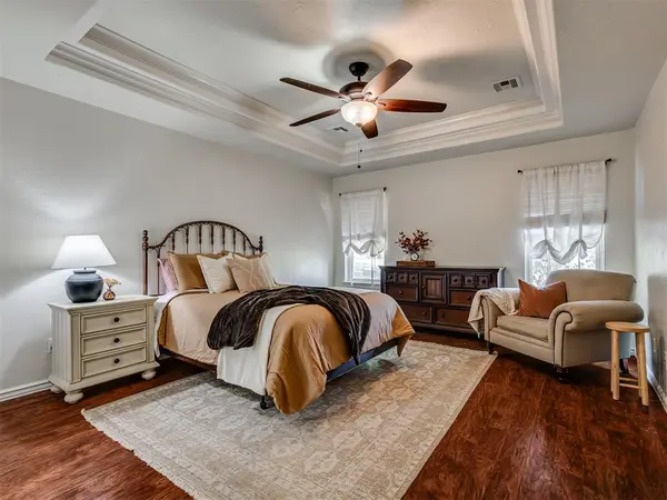 5901 E McMillin DR, Tuttle, OK 73089