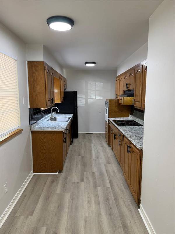 2009 S Rankin ST, Edmond, OK 73013