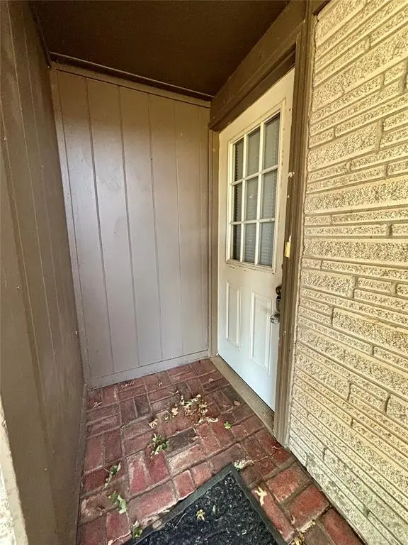 11907 N Mustang RD, Yukon, OK 73099