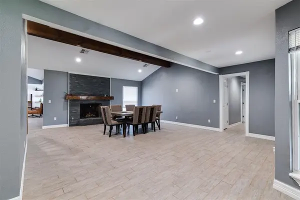 617 N Falcon WAY, Mustang, OK 73064