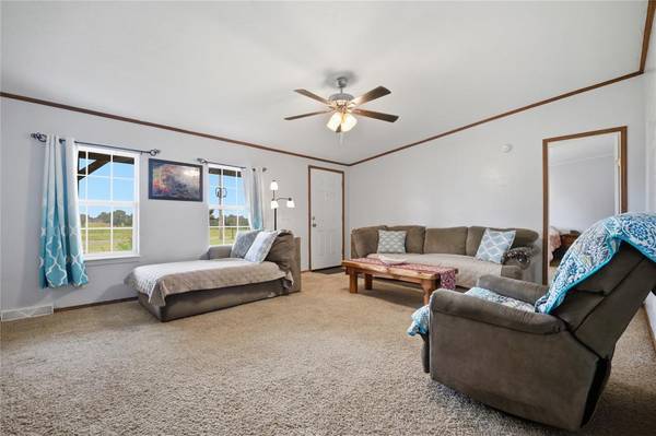 3780 E Seward RD, Guthrie, OK 73044