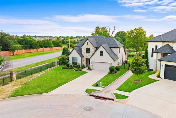 465 Saint Claire DR, Edmond, OK 73025