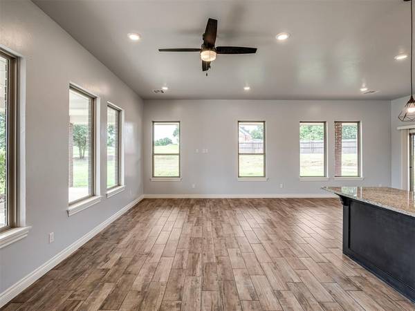 10000 Eagle PT, Newalla, OK 74857
