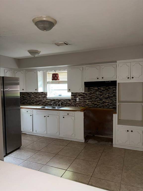 3601 Parkwoods LN, Oklahoma City, OK 73110