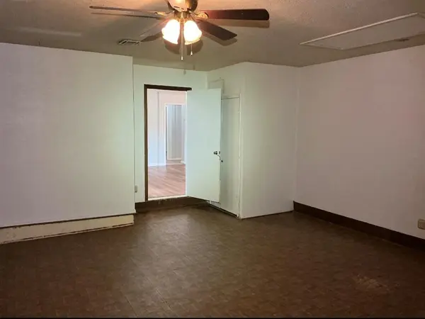 1101 Washington ST, Edmond, OK 73034