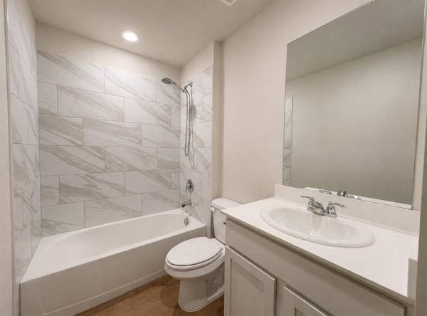 2512 Kathleens XING, Yukon, OK 73099