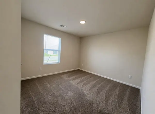 2512 Kathleens XING, Yukon, OK 73099