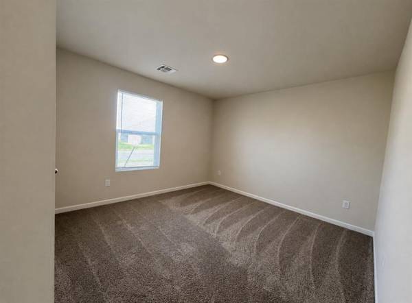 2512 Kathleens XING, Yukon, OK 73099