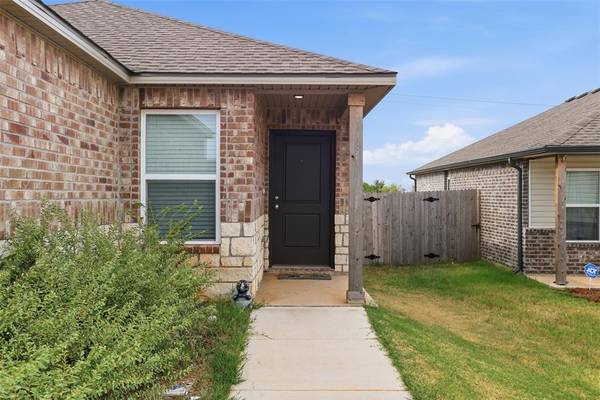 11832 NW 94th ST, Yukon, OK 73099