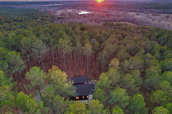 1255 Southern Hills CIR, Broken Bow, OK 74728