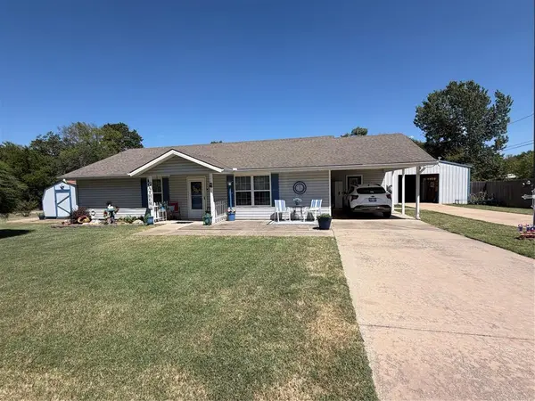 521 N Ballard ST, Maud, OK 74854