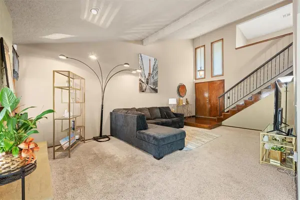 10033 Hefner Village TER, Oklahoma City, OK 73162