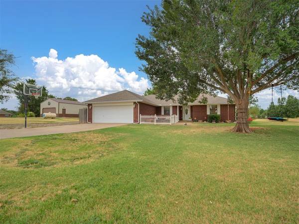413 Summer Oaks DR, Blanchard, OK 73010