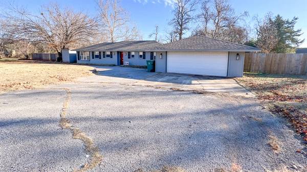 13408 Thompson RD, Edmond, OK 73013