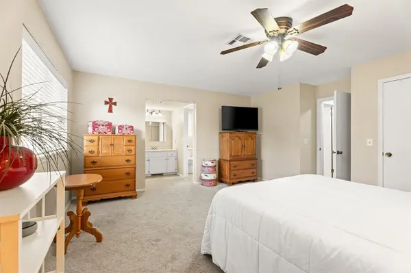 704 Mabel C Fry BLVD, Yukon, OK 73099