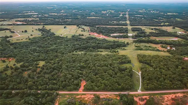 0 Arrowhead RD, Macomb, OK 74852