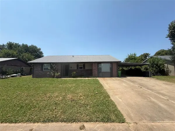 1023 Meadowbrook LN, Prague, OK 74864