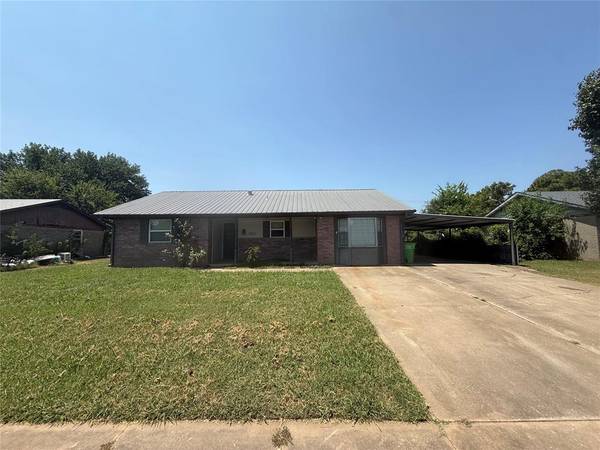 1023 Meadowbrook LN, Prague, OK 74864