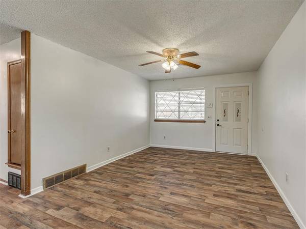 8012 S Villa AVE, Oklahoma City, OK 73159
