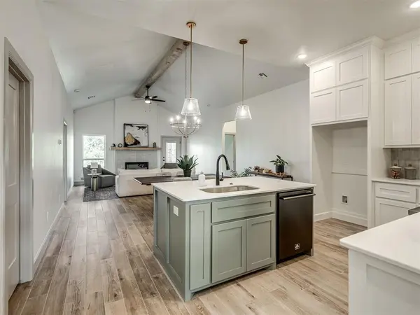 12509 Dolche Vita DR, Yukon, OK 73099
