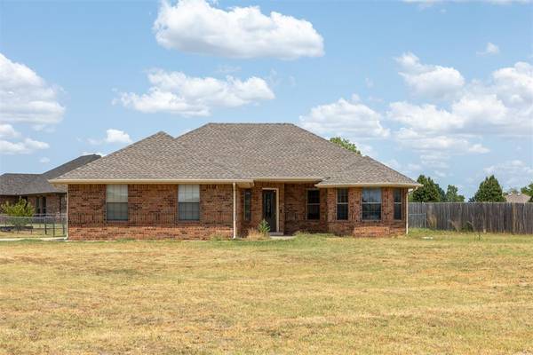 893 S Cemetery RD, Tuttle, OK 73089