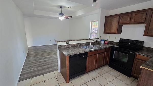 805 Crown Heights LN, Purcell, OK 73080