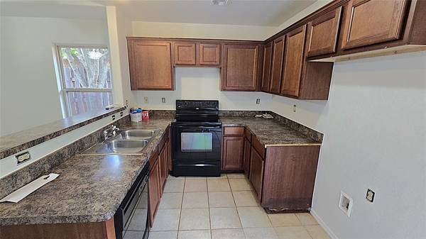 805 Crown Heights LN, Purcell, OK 73080