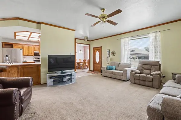 709 Azalea Hill DR, Yukon, OK 73099