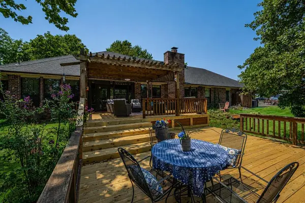 8008 Forest LN, Oklahoma City, OK 73150
