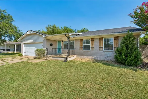 409 W Douglas DR, Midwest City, OK 73110