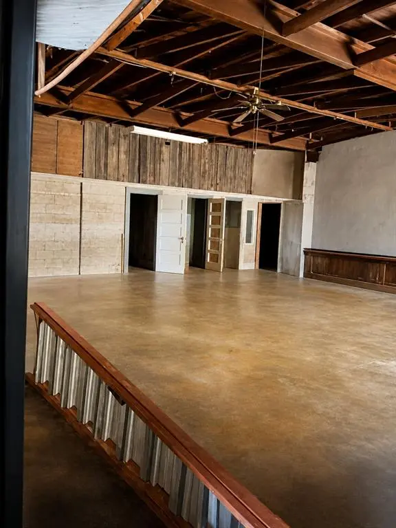 110 E Broadway ST, Hollis, OK 73550