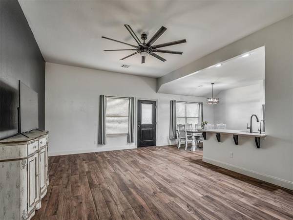 5741 Timberland Xing, Guthrie, OK 73044