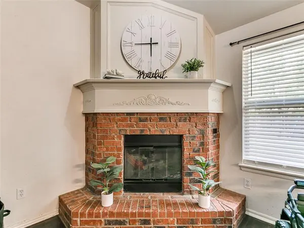 541 NE 23rd TER, Newcastle, OK 73065