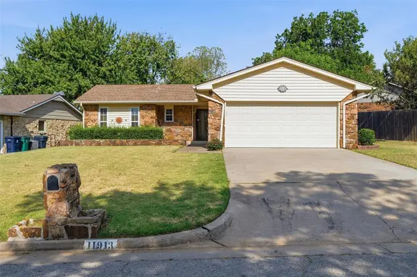 11913 O Casey ST, Yukon, OK 73099
