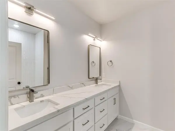 7236 NW 152nd ST, Edmond, OK 73013