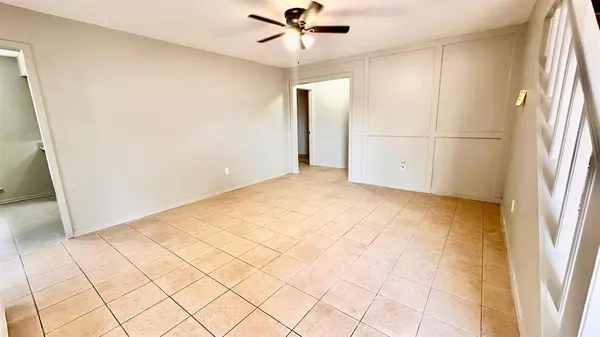 6715 Lyrewood LN, Oklahoma City, OK 73132