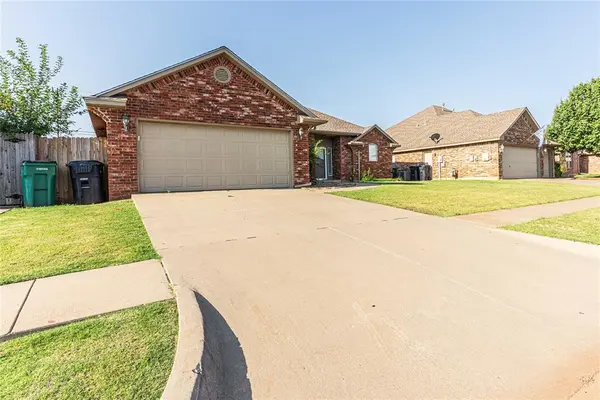 10820 NW 37th ST, Yukon, OK 73099