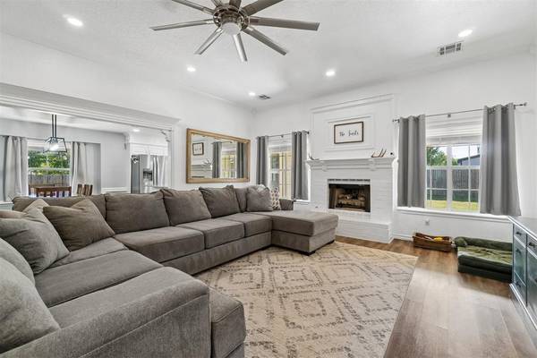 907 Ruby LN, Oklahoma City, OK 73130