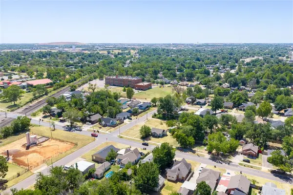 242 SE Grand BLVD, Oklahoma City, OK 73129