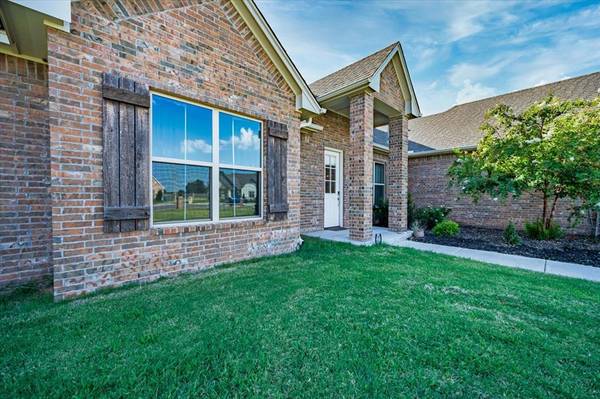 2712 Palazzo CIR, Yukon, OK 73099