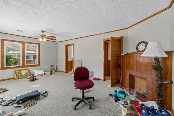 17 E 11th ST, Edmond, OK 73034