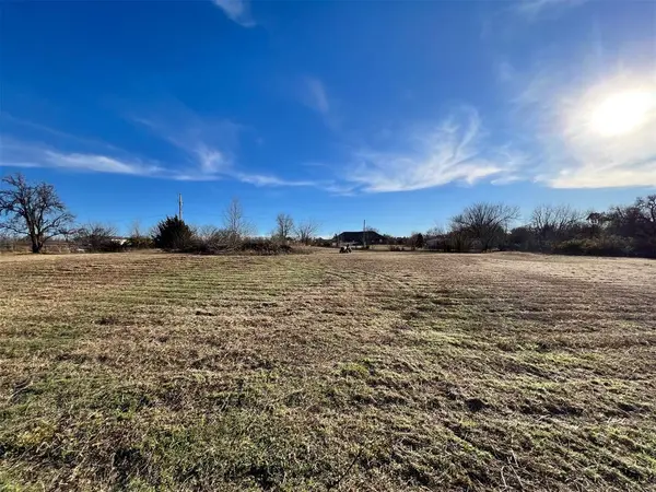 1800 Ranchwood DR, Newcastle, OK 73065