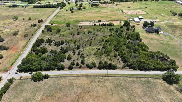 Address not disclosed, Edmond, OK 73025